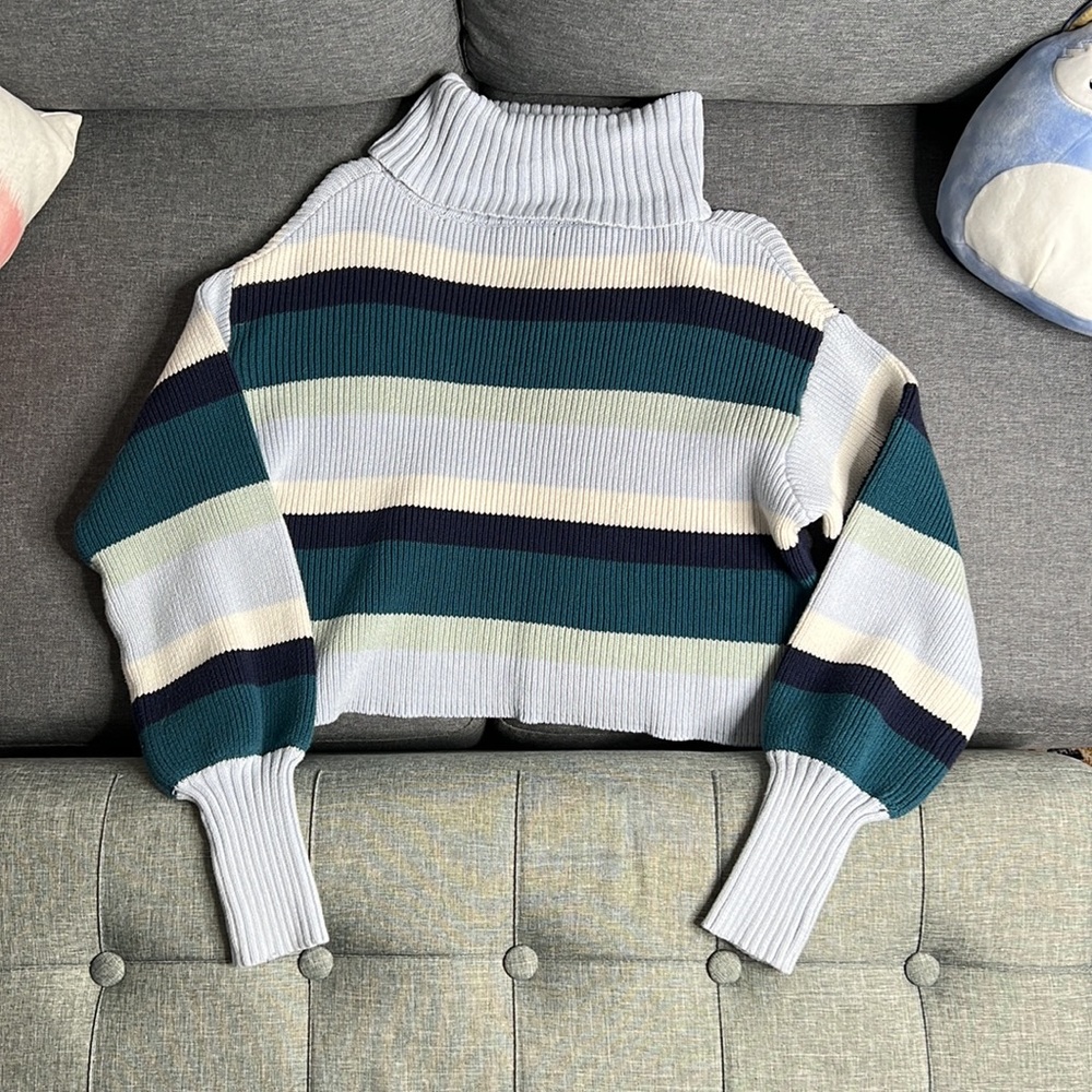 Wild Fable Turtle Neck Sweater - Picture 2 of 2